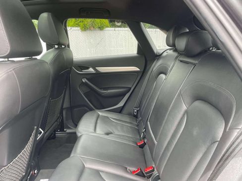 Used 2018 Audi Q3 2.0T Premium FWD image 11