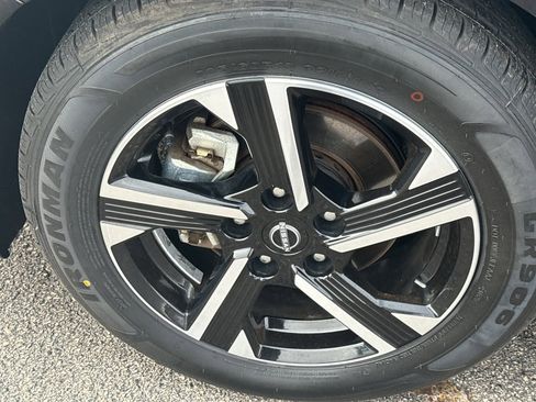 Certified 2024 Nissan Sentra SV w/ All-Weather Package image 9