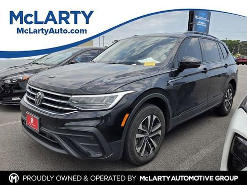 Used 2023 Volkswagen Tiguan S FWD image 1