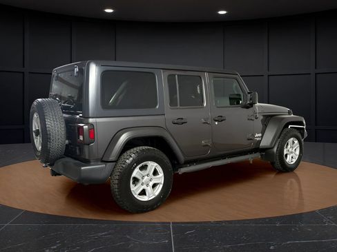Used 2020 Jeep Wrangler Unlimited Sport S AWD/4WD image 5