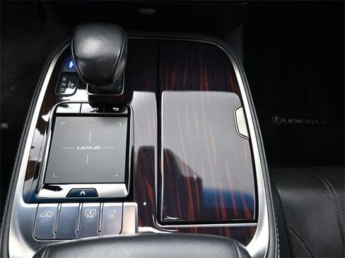 Used 2018 Lexus LS 500 image 3
