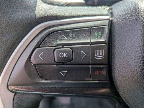 Used 2023 Jeep Grand Cherokee L Laredo AWD/4WD image 18