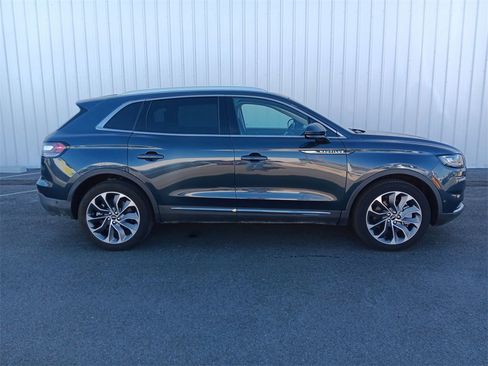 Used 2023 Lincoln Nautilus Reserve w/ Equipment Group 201A image 2