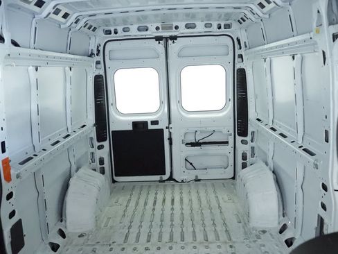 Used 2023 RAM ProMaster 2500 FWD image 16