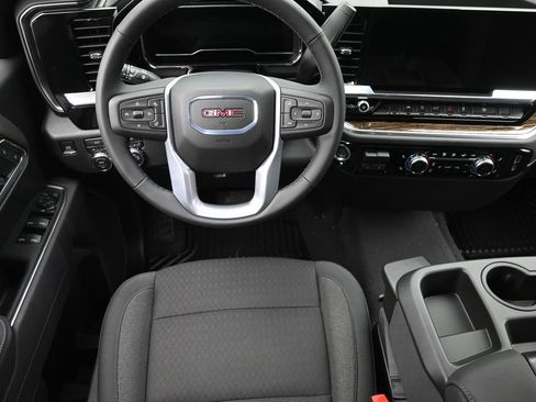 New 2025 GMC Sierra 1500 SLE w/ Preferred Package image 10
