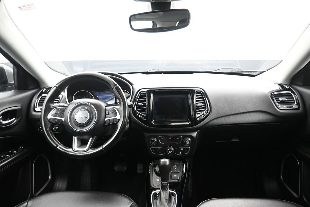 Used 2019 Jeep Compass Latitude AWD/4WD image 35