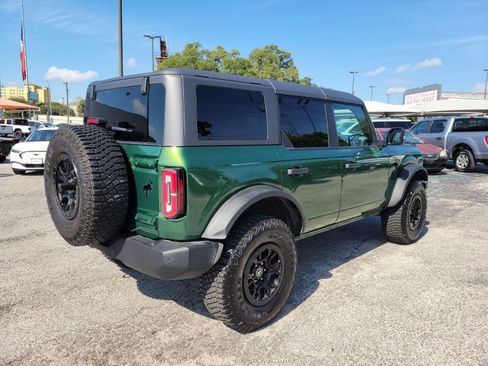 Certified 2023 Ford Bronco Wildtrak image 4