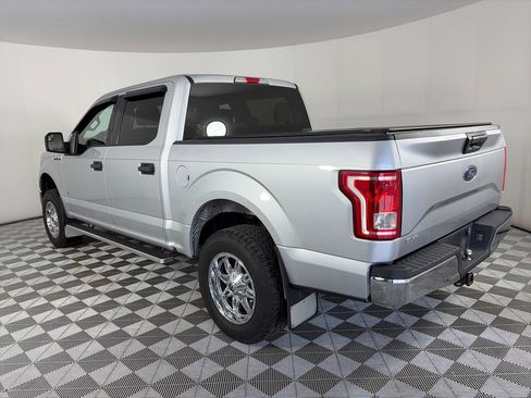Used 2017 Ford F150 XLT AWD/4WD image 5