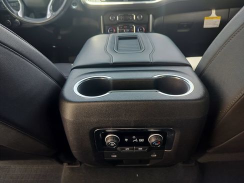 Used 2022 Chevrolet Tahoe LT AWD/4WD image 18