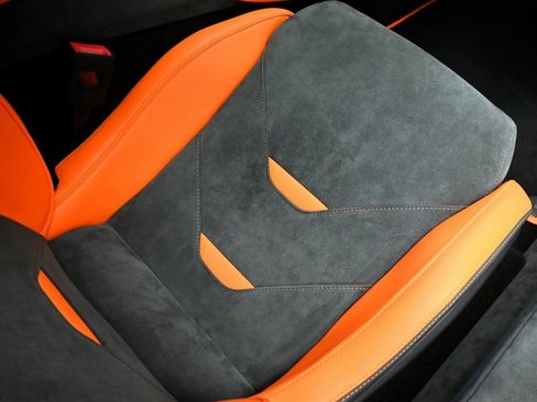 Used 2024 Lamborghini Huracan Sterrato image 18