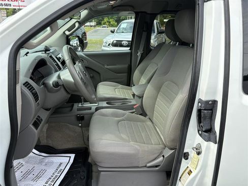Used 2015 Nissan Frontier S RWD image 7