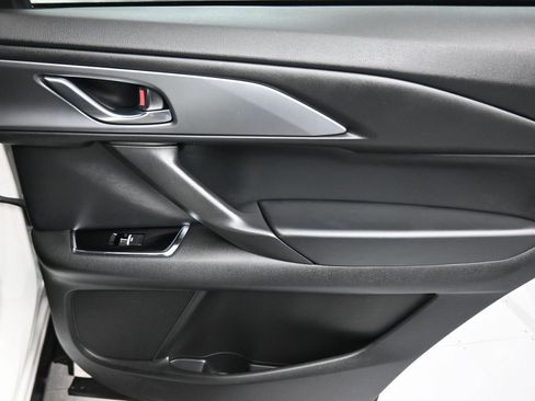 Used 2023 MAZDA CX-9 Touring image 41
