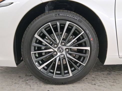 New 2025 Lexus ES 350 w/ Premium Package image 11