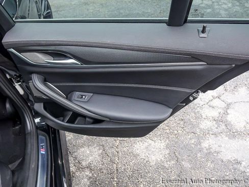 Used 2021 BMW M550i xDrive w/ Premium Package image 27