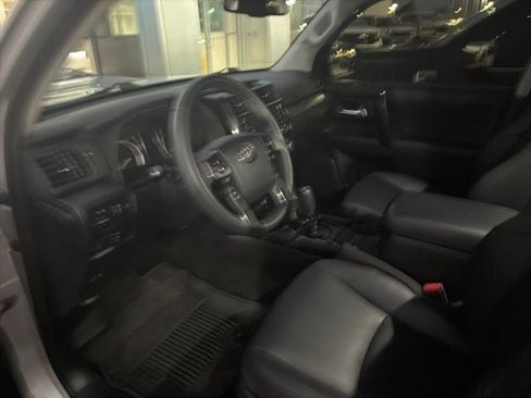 Used 2021 Toyota 4Runner Venture w/ Moonroof Package image 9