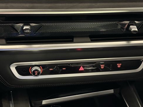 New 2026 BMW ALPINA XB7 AWD/4WD image 22