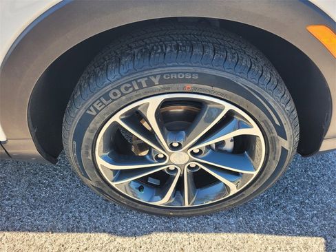 Used 2022 Buick Encore GX Essence image 17