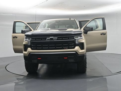 Used 2022 Chevrolet Silverado 1500 LT Trail Boss w/ Convenience Package II AWD/4WD image 34