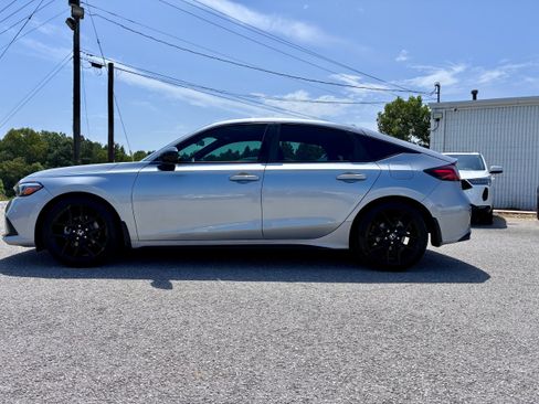 Used 2024 Honda Civic Sport image 8