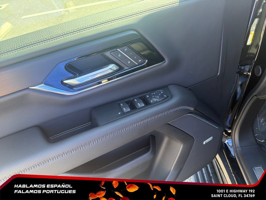 New 2026 GMC Yukon Denali w/ Denali Reserve Package AWD/4WD image 13