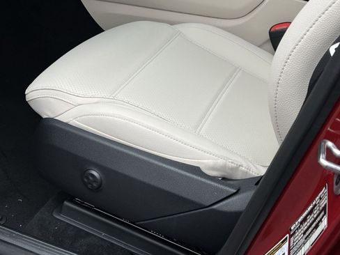 New 2026 Mercedes-Benz GLC 300 4MATIC image 12