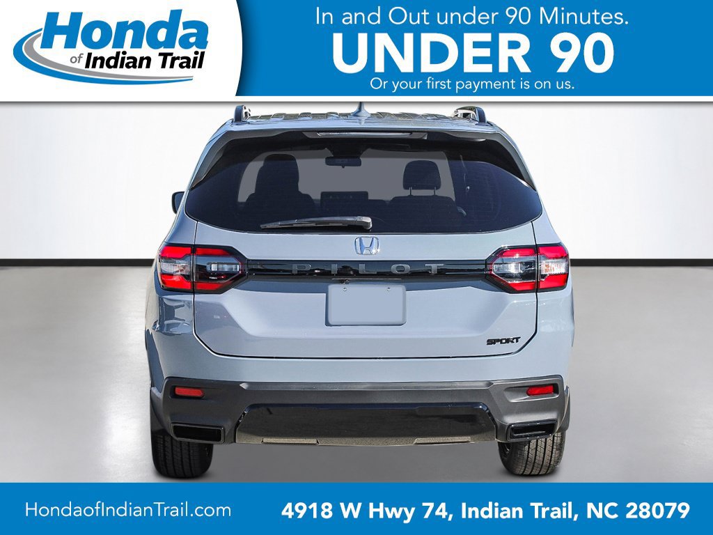New 2026 Honda Pilot Sport image 3