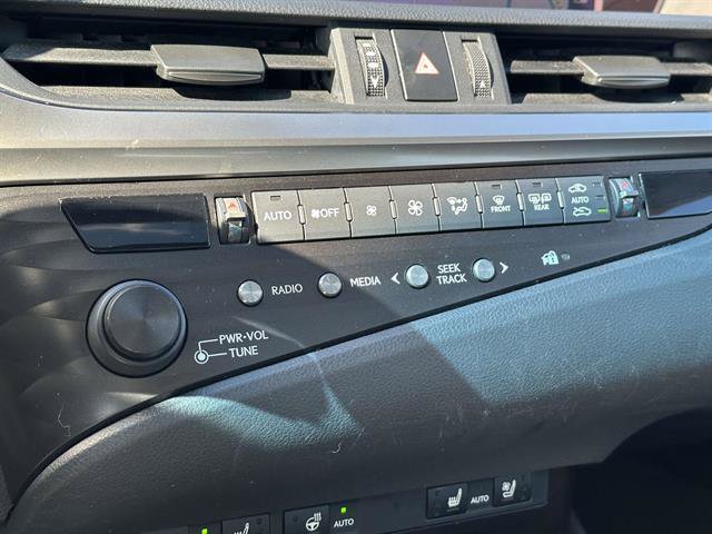 Used 2019 Lexus ES 350 w/ Premium Package FWD image 41