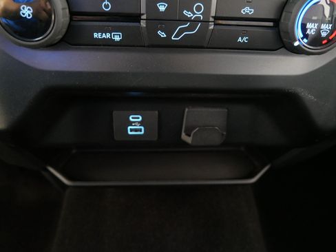 Used 2022 Ford F150 XLT w/ Trailer Tow Package AWD/4WD image 30