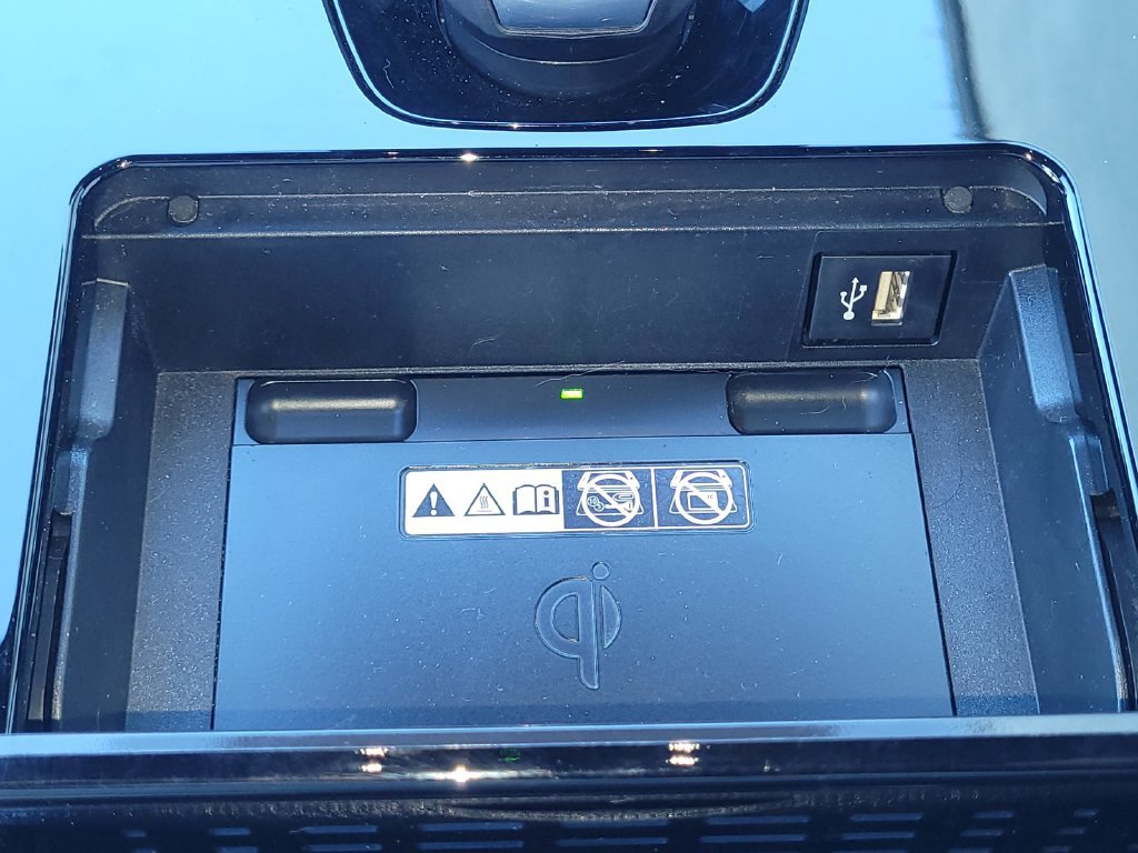 Used 2023 Toyota bZ4X AWD image 18