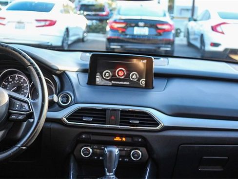 Used 2018 MAZDA CX-9 Touring w/ Touring Premium Package image 19