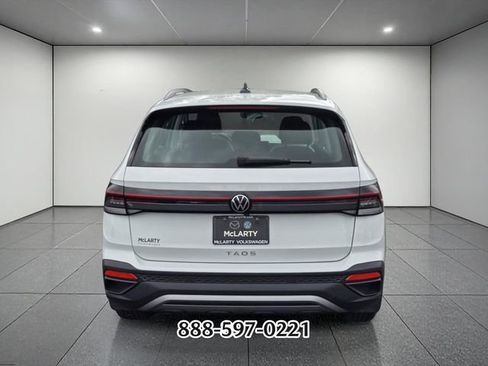Used 2025 Volkswagen Taos S FWD image 4