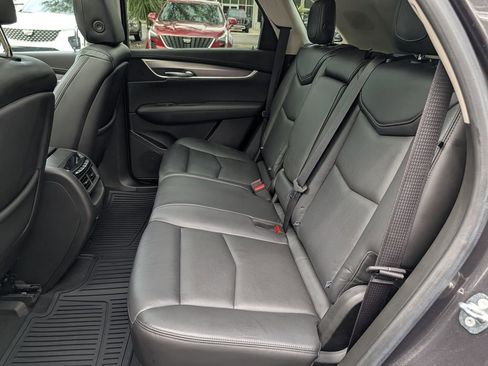 Used 2018 Cadillac XT5 Premium Luxury FWD image 15