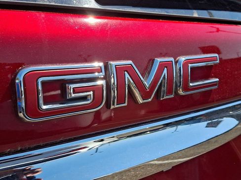 Certified 2023 GMC Terrain SLE w/ Driver Convenience Package AWD/4WD image 5