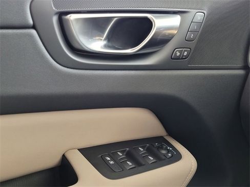 New 2026 Volvo XC60 B5 Plus w/ Protection Package Premier image 22