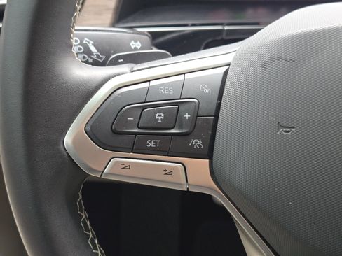 Used 2024 Volkswagen Atlas SEL AWD/4WD image 31