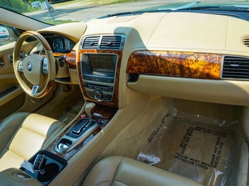 Used 2007 Jaguar XK Convertible RWD image 15