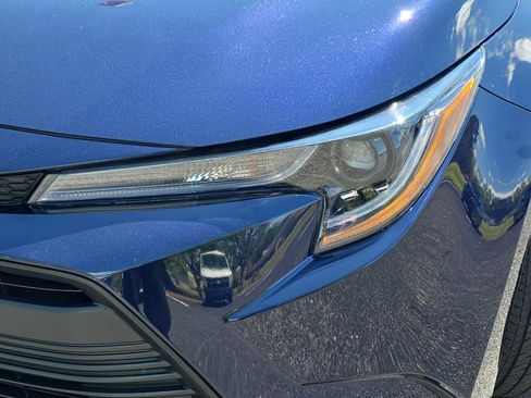 Used 2025 Toyota Corolla LE image 29