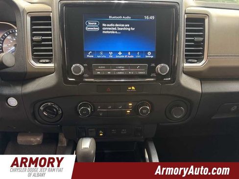 Used 2022 Nissan Frontier SV w/ Technology Package image 15