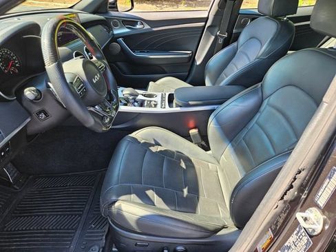 Used 2023 Kia Stinger GT2 RWD image 7