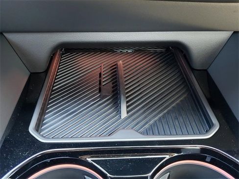 New 2026 BMW 530i xDrive w/ M Sport Package image 22