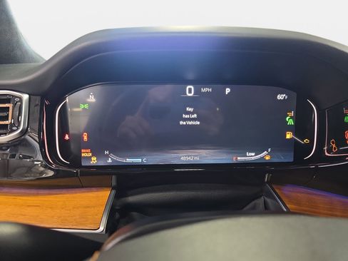 Used 2024 Jeep Grand Wagoneer L Series III image 19