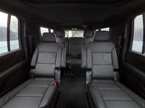 New 2026 GMC Yukon XL Denali w/ Advanced Technology Package image 29