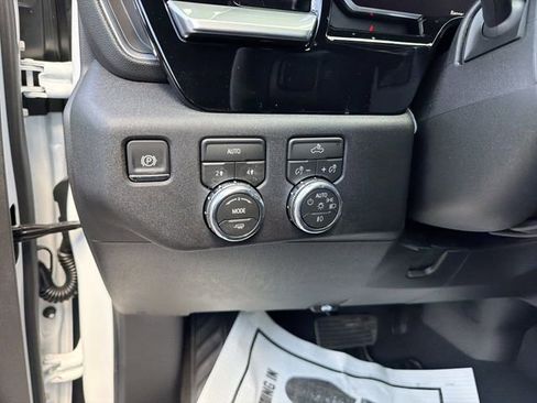 New 2026 GMC Sierra 1500 Elevation AWD/4WD image 16