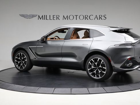 Used 2024 Aston Martin DBX AWD/4WD image 3