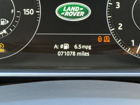 Used 2017 Land Rover Range Rover Sport HSE Dynamic image 31