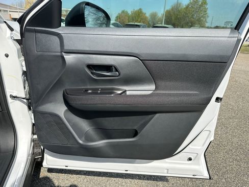 New 2026 Nissan Kicks S FWD image 12