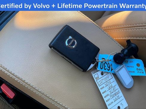 Used 2020 Volvo XC40 T5 Momentum w/ Protection Package Premier image 14