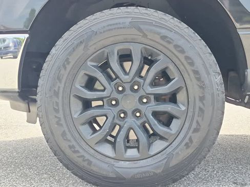 Used 2013 Ford F150 XLT w/ XLT Chrome Pkg AWD/4WD image 6
