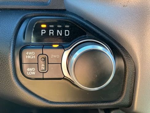 Used 2024 RAM 2500 Big Horn w/ Sport Appearance Package AWD/4WD image 30