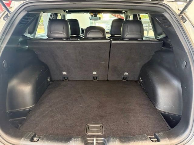 Used 2024 Jeep Compass Latitude AWD/4WD image 5
